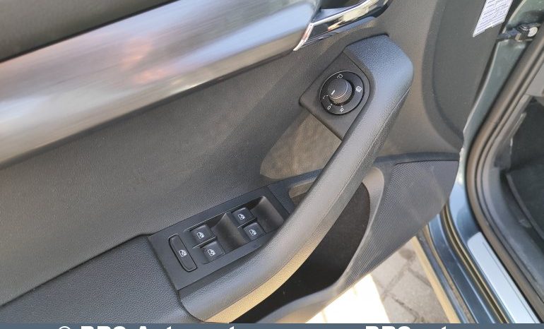 Skoda Octavia 1.6 TDI Automatas 2019 full