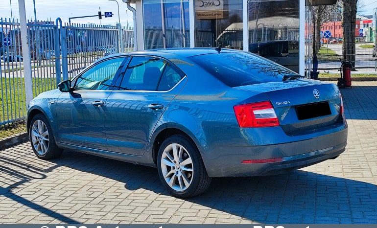 Skoda Octavia 1.6 TDI Automatas 2019 full