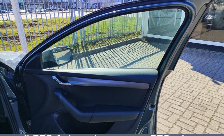 Skoda Octavia 1.6 TDI Automatas 2019 full