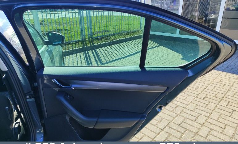 Skoda Octavia 1.6 TDI Automatas 2019 full