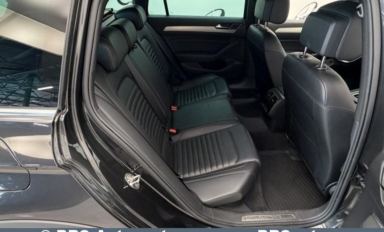 Volkswagen Passat Alltrack 2.0 TDI 4Motion Automatas 2019 full
