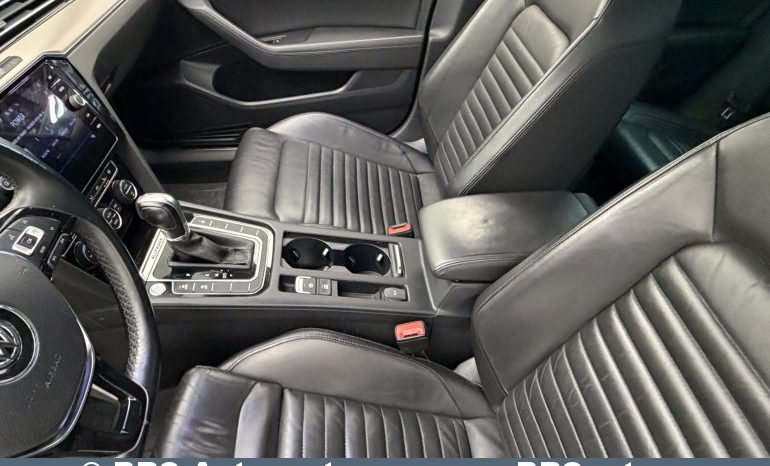 Volkswagen Passat Alltrack 2.0 TDI 4Motion Automatas 2019 full