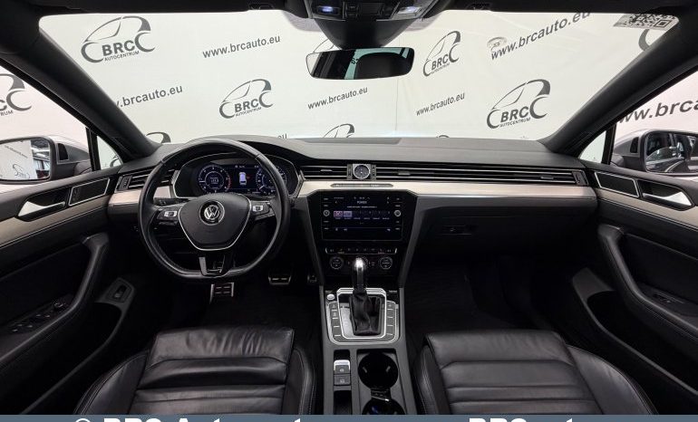 Volkswagen Passat Alltrack 2.0 TDI 4Motion Automatas 2019 full