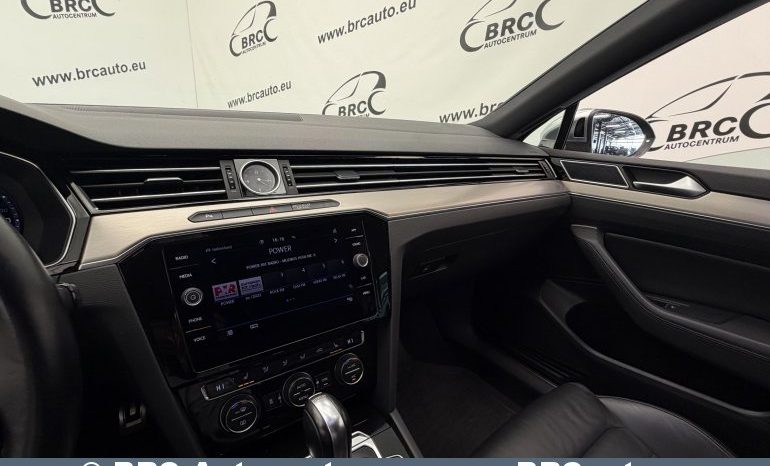 Volkswagen Passat Alltrack 2.0 TDI 4Motion Automatas 2019 full