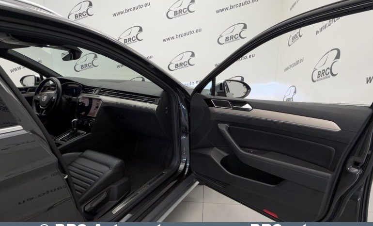 Volkswagen Passat Alltrack 2.0 TDI 4Motion Automatas 2019 full