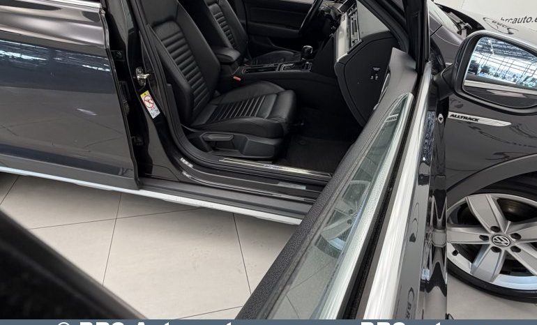 Volkswagen Passat Alltrack 2.0 TDI 4Motion Automatas 2019 full