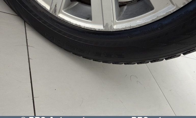 Land Rover Discovery  2012 full