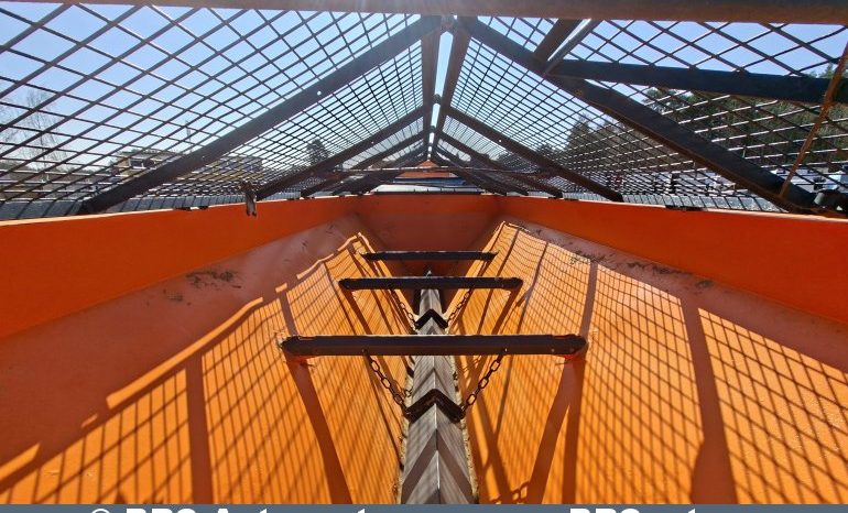 Mercedes-Benz Arocs 3333 6X6 2014 full