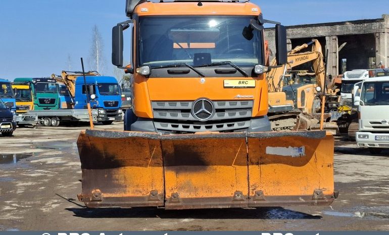 Mercedes-Benz Arocs 3333 6X6 2014 full