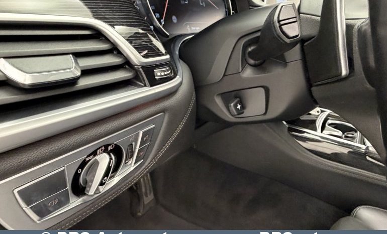 BMW 750 i Long Automatas 2018 full