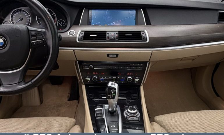 BMW 530 Gran Turismo 3.0d Automatas 2010 full
