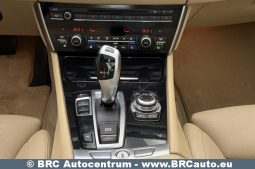 BMW 530 Gran Turismo 3.0d Automatas 2010 full