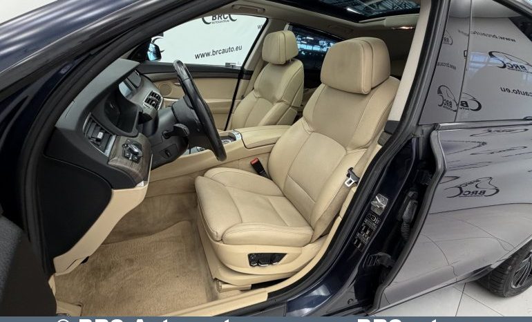 BMW 530 Gran Turismo 3.0d Automatas 2010 full
