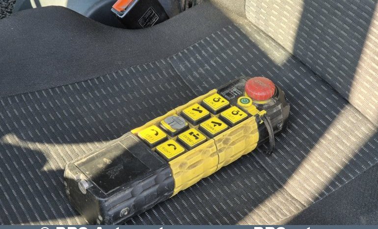 MAN TGL 12.220 4X2 BL 2011 full