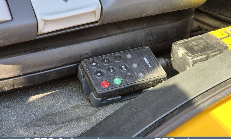 MAN TGL 12.220 4X2 BL 2011 full