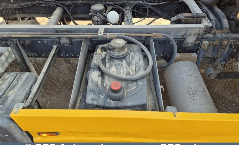 MAN TGL 12.220 4X2 BL 2011 full