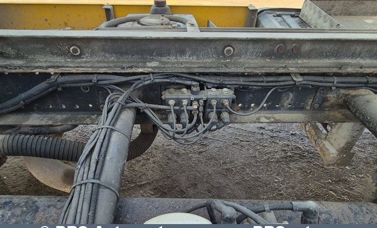 MAN TGL 12.220 4X2 BL 2011 full