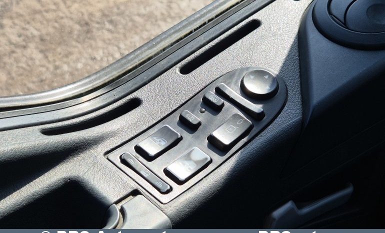 MAN TGL 12.220 4X2 BL 2011 full