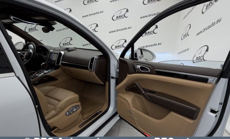 Porsche Cayenne S 3.6 Automatas 2016 full