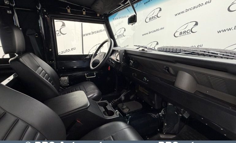 Land Rover Defender 83 kWh Automatas 1996 full