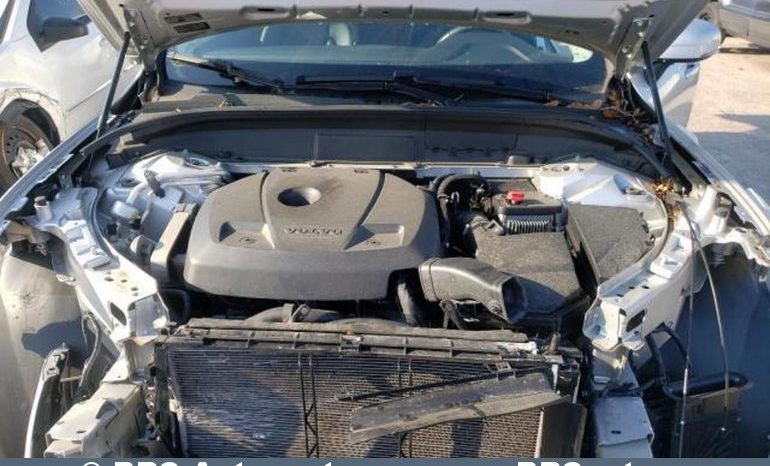 Volvo XC 60 T5 AWD Automatas 2019 full