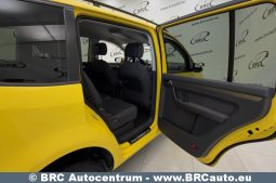 Volkswagen Touran 2.0 TDI Automatas 2012 full