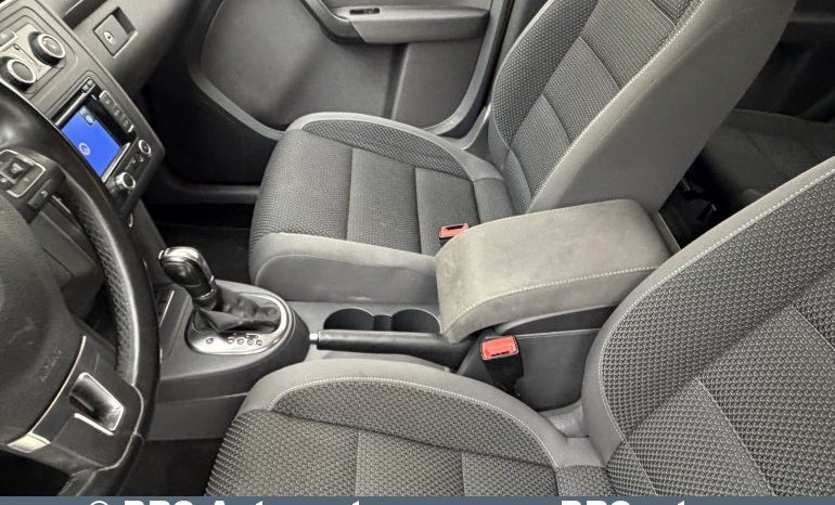 Volkswagen Touran 2.0 TDI Automatas 2012 full