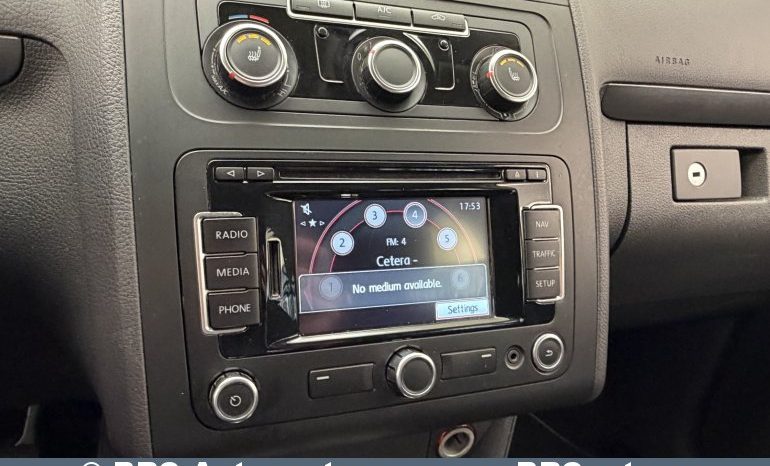 Volkswagen Touran 2.0 TDI Automatas 2012 full