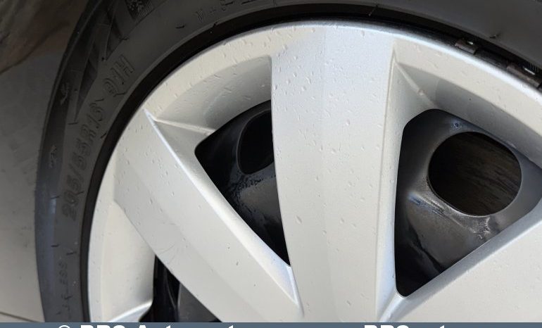 Volkswagen Touran 2.0 TDI Automatas 2012 full