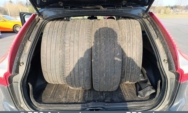 Volvo XC 60 D5 AWD Summum Automatas 2010 full