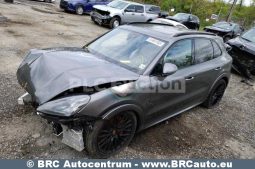 Porsche Cayenne GTS Automatas 2021 full