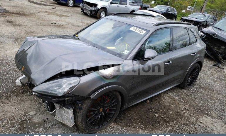 Porsche Cayenne GTS Automatas 2021 full