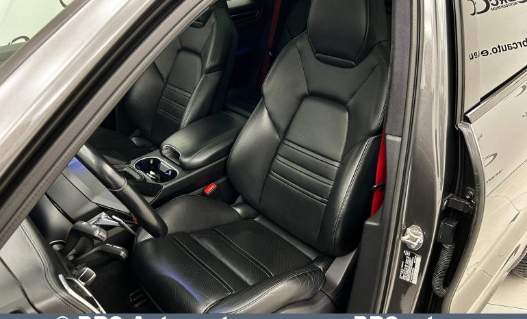 Porsche Cayenne GTS Automatas 2021 full