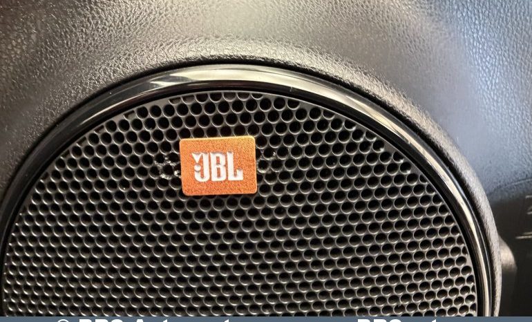 Toyota Yaris 1.5 Hybrid Automatas 2017 full