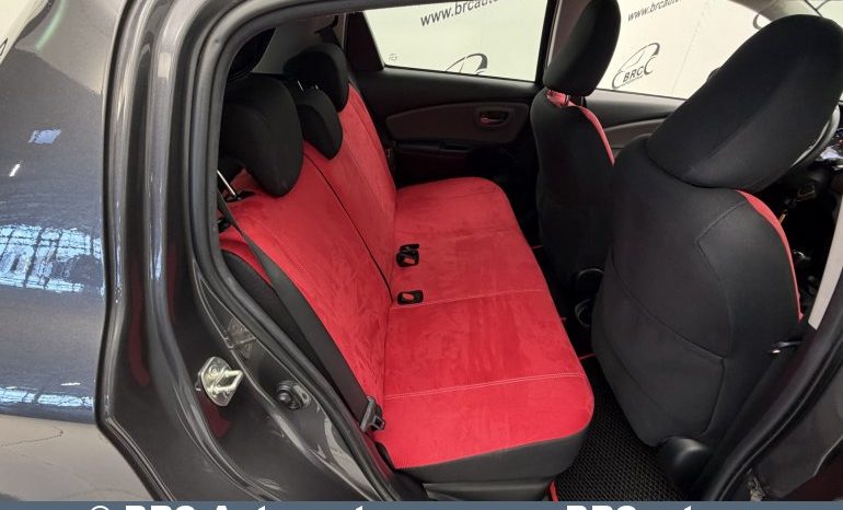 Toyota Yaris 1.5 Hybrid Automatas 2017 full