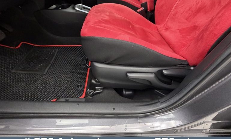 Toyota Yaris 1.5 Hybrid Automatas 2017 full