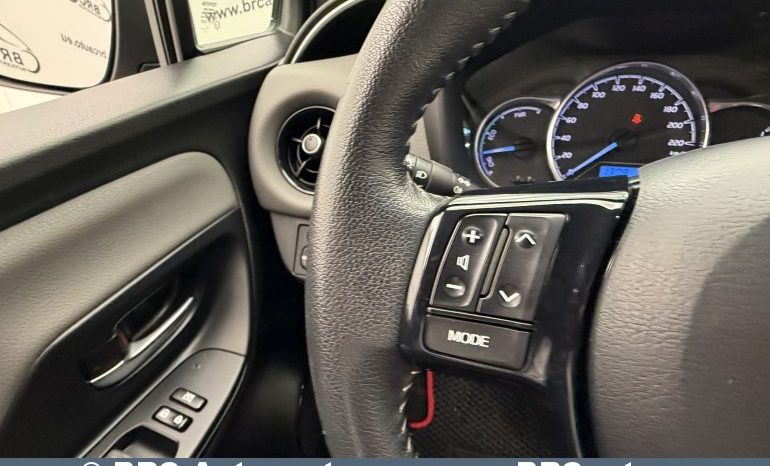 Toyota Yaris 1.5 Hybrid Automatas 2017 full