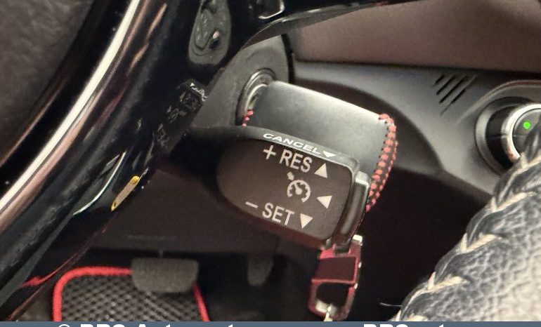 Toyota Yaris 1.5 Hybrid Automatas 2017 full