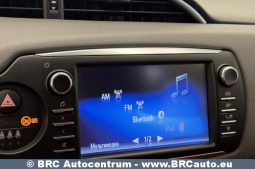 Toyota Yaris 1.5 Hybrid Automatas 2017 full