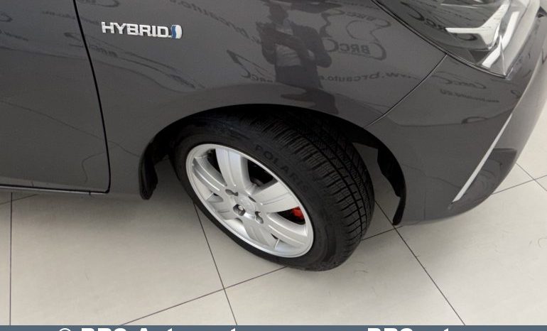 Toyota Yaris 1.5 Hybrid Automatas 2017 full