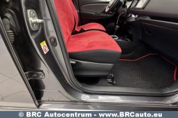 Toyota Yaris 1.5 Hybrid Automatas 2017 full