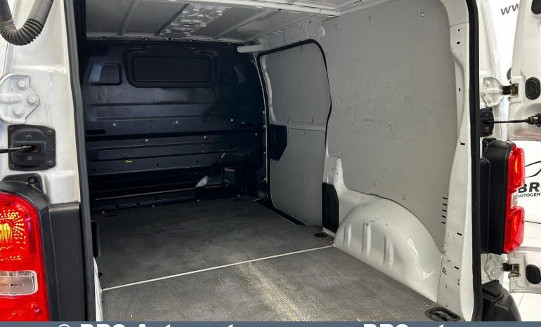 Toyota Proace 2.0 D-4D Panel Van Medium Single 2021 full