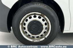 Toyota Proace 2.0 D-4D Panel Van Medium Single 2021 full