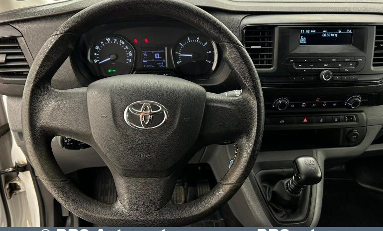 Toyota Proace 2.0 D-4D Panel Van Medium Single 2021 full