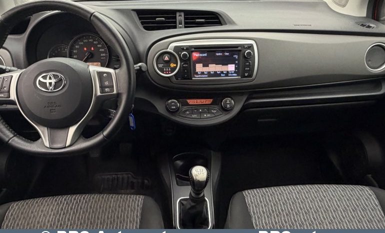Toyota Yaris 1.3 VVT-i 2013 full