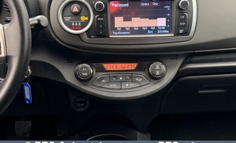 Toyota Yaris 1.3 VVT-i 2013 full