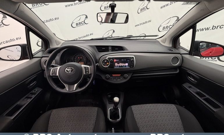 Toyota Yaris 1.3 VVT-i 2013 full