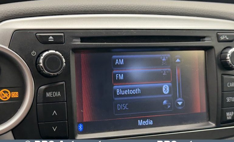 Toyota Yaris 1.3 VVT-i 2013 full