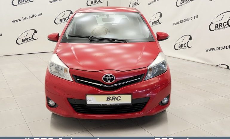 Toyota Yaris 1.3 VVT-i 2013 full