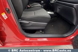 Toyota Yaris 1.3 VVT-i 2013 full